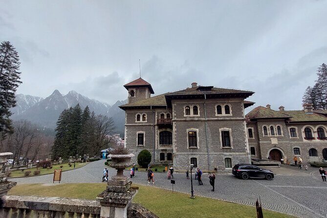 3 Castle:Peles ,Bran,Cantacuzino Tour from Brasov /Hotel pickup - Manastirea Sinaia: A Calm Counterpoint to Castle Energy