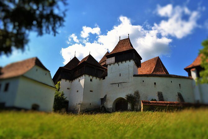 4-Day Private Tour in Transylvania from Bucharest - Day 1: Bran Castle, Peles Castle, and Brasov’s old streets