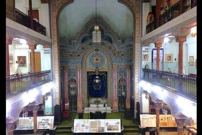 4h Jewish Legacy in Bucharest - Private Tour by Car and Walking - Teatrul Evreiesc de Stat: Hebrew culture and why schedules matter