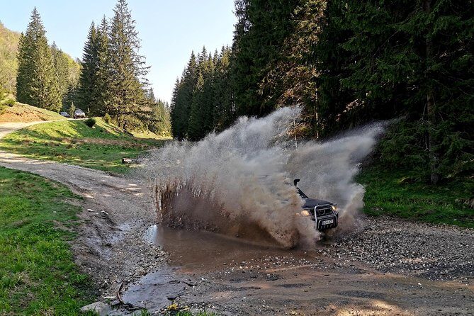 4x4 Nature Tour in Land of Dracula - 1 day - Magura and remote villages: Piatra Craiului views and real rural roads