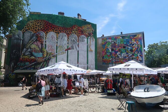 Alternative Bucharest: 2.5-3 Hours Walking tour (Small groups) - FAQ