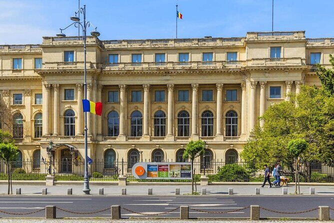 Best Walking Tour of Bucharest's City Center - 2.5 hours - Curtea Veche Museum Area and Manuc’s Inn: Princes’ Court to a Smart Lunch Break