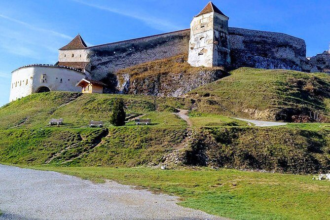 Brasov: Bear Sanctuary, Bran Castle & Rasnov Fortress GUIDED Tour - Key things that make this day trip work