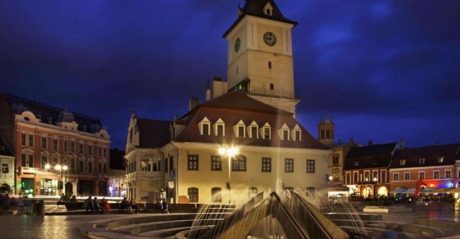 Brasov: Candlelight Tour of Medieval Architecture - Black Church after dark: Gothic-Baroque drama up close