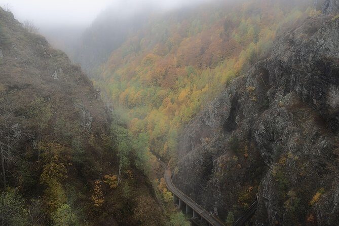 Brasov Private Tour: Transfagarasan road & Poienari Fortress - Balea Waterfall: a strong first nature hit