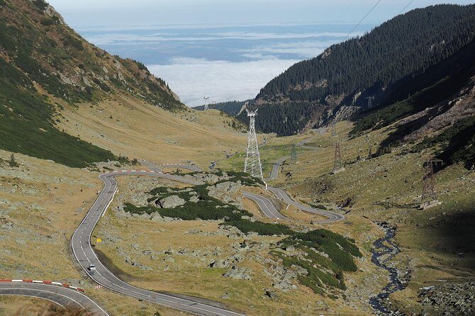 Brasov Private Tour: Transfagarasan road & Poienari Fortress - Lunch and breaks: how to keep energy without guessing