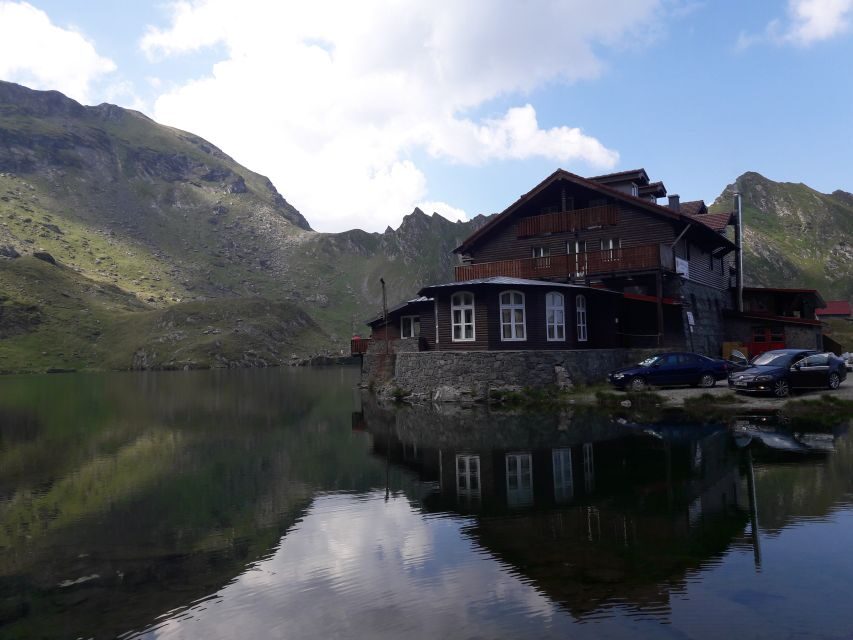 Brasov: Transfagarasan Highway, Balea Lake & Carta Monastery - Exploring Bâlea: summer ridge walks and winter ice attractions