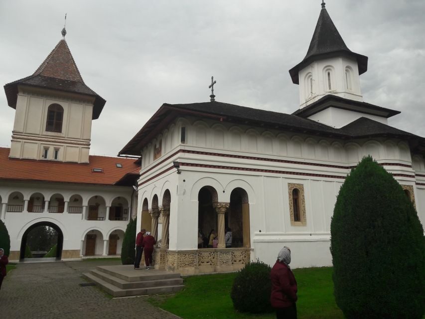 Brasov: Transfagarasan Highway, Balea Lake & Carta Monastery - Carta Cistercian Monastery: a quiet Gothic reset before the drive