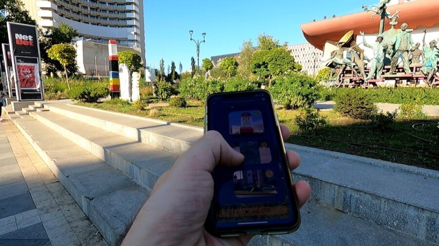 Bucharest 1989 Revolution Walking Tour with Smartphone App - Who this Bucharest Revolution walk is best for