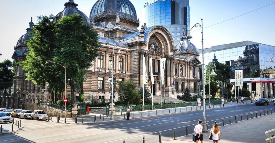 Bucharest: 2-Hour City Highlights Bike Tour - Key highlights to watch for