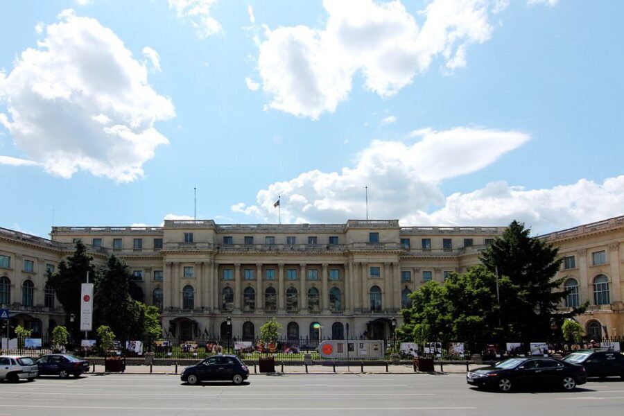 Bucharest: 2-Hour City Highlights Bike Tour - The bikes, the pacing, and what to expect on the road