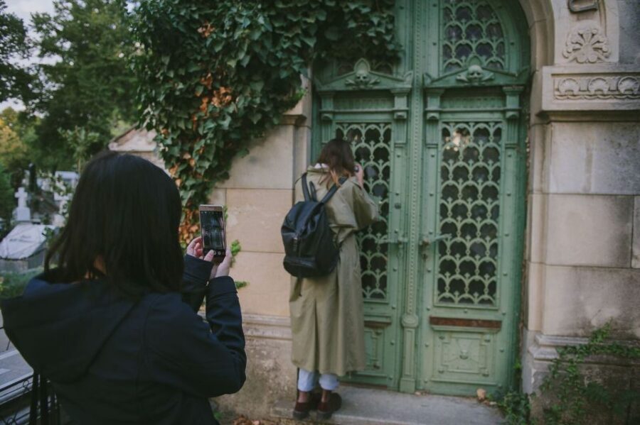 Bucharest: 3-Hour Dark History Tour with a Local - Key things to know before you go