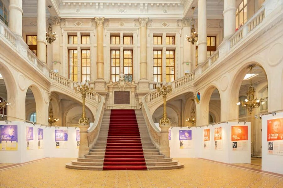 Bucharest : Ceaușescu Mansion , Parliament & Village Museum - Ceaușescu Mansion: The Opulent Life Behind the Communist Leader
