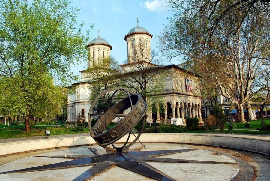 Bucharest city tour by car - Romanian Athenaeum and Cotroceni: Adding Culture Without Losing Time