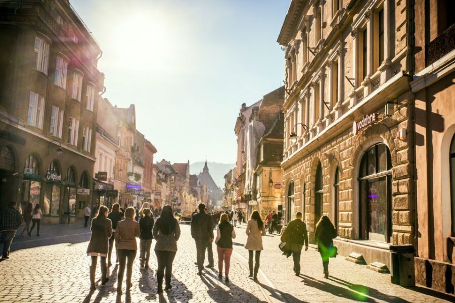 Bucharest: Dracula Castle, Peles Castle & Brasov Old Town - Brasov Old Town: where your lunch break turns into sightseeing