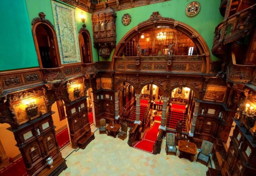 Bucharest: Dracula's Castle, Peleș Castle & Brașov Day Trip - Peleș Castle: the star stop, and why your time slot matters