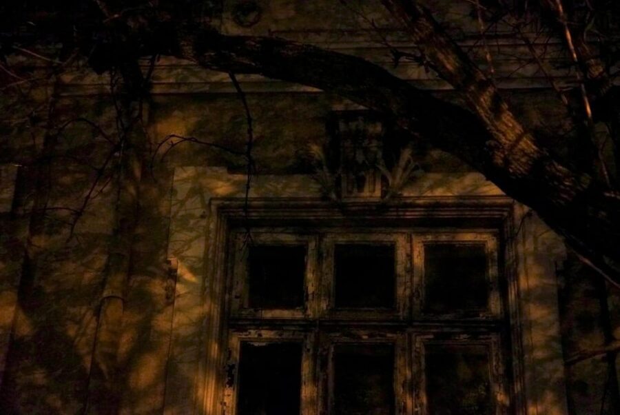 Bucharest: Ghost Stories & Romanian Mythology Walking Tour - Dracula Lore Meets a Real 1970s Vampire Story