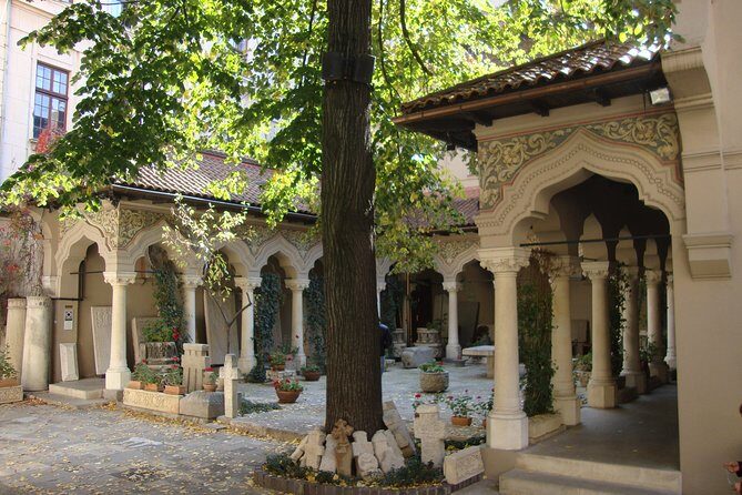 Bucharest Highlights Bike Tour - Hanul Gabroveni: old-town lanes, photos, and the “Oriental Bucharest” flavor