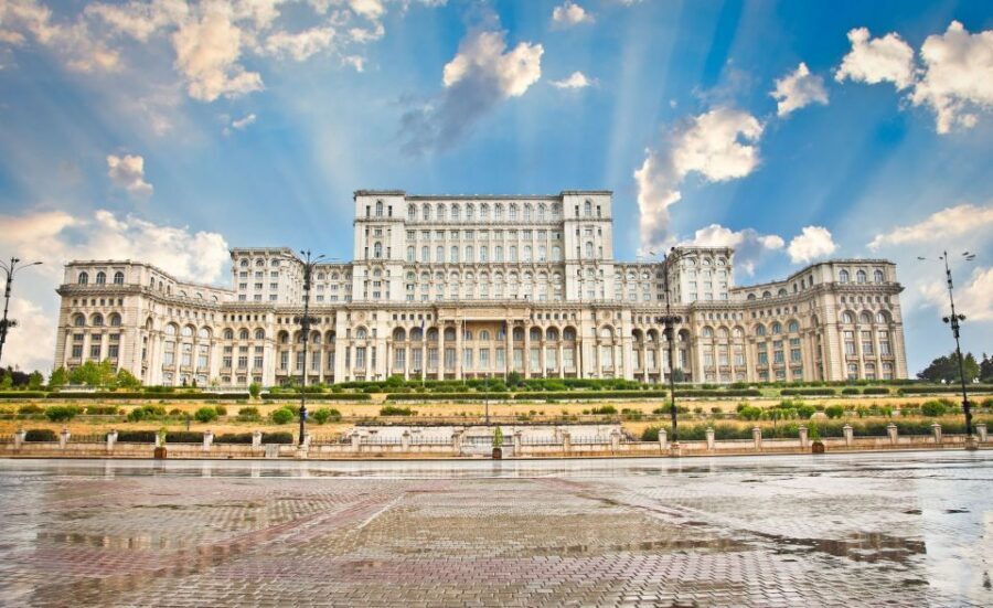 Bucharest: Palace of Parliament Tickets and Guide - Honor Hallway: Where Romanian power becomes a museum of faces