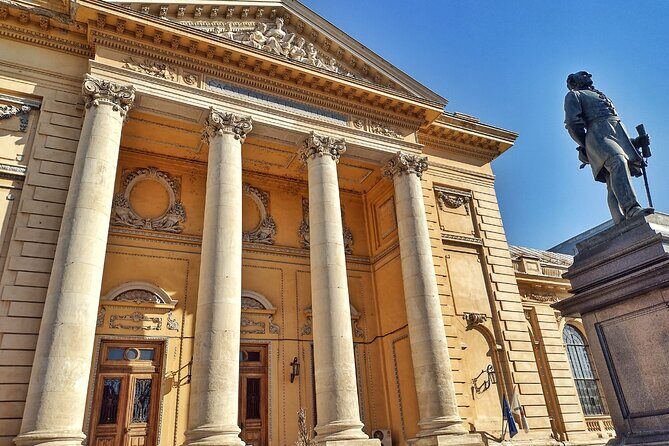 Bucharest Panoramic Sightseeing - Private City Tour - Carturești Carusel and the passages: your souvenir moment