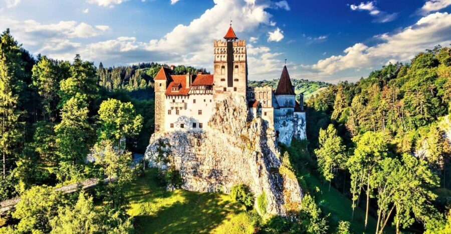 Bucharest: Peles Castle, Bran Castle, & Brasov Old Town Tour - Bucharest to Sinaia: the ride that sets the mood