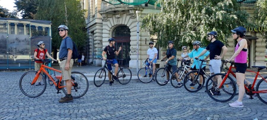 Bucharest Sightseeing Tour - Victoriei Avenue to the Palace of Justice: power, religion, and old districts