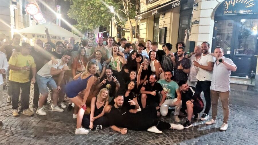 Bucharest: Weekend Pub Crawl - The one-hour workshop that turns strangers into a group