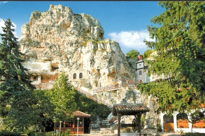 Bulgaria -Private Tour- Basarbovo, Arbanasi, Veliko Tarnovo - Veliko Tarnovo + Samovodska Charshiya: From Power to Crafts