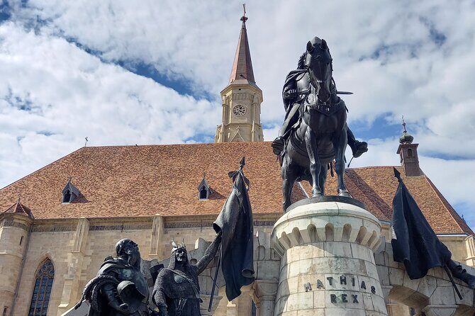 Cluj-Napoca: 2.5-Hour Guided Walking Tour - Stop 2: Catedrala Sfantul Mihail, Union Square, and the King Matthew connection