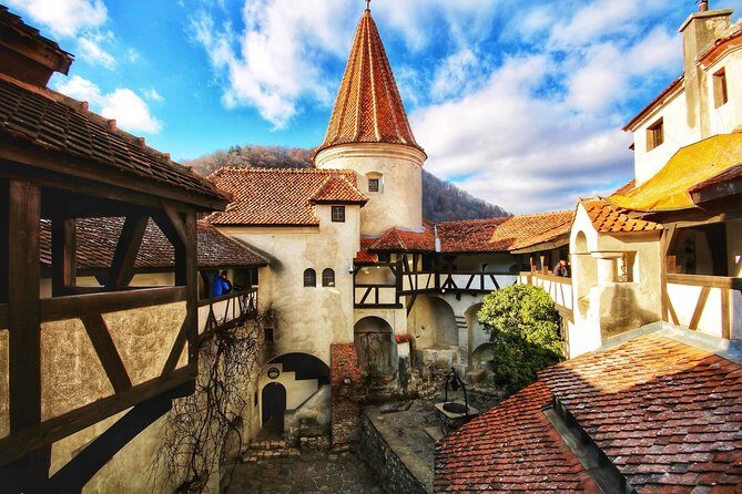 Day Tour to Brasov and Bran - Bran Castle and the Dracula Myth: How This 2-Hour Stop Works