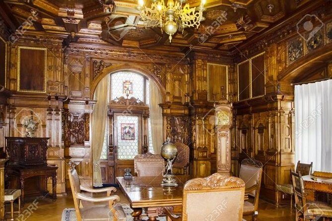 Dracula and Peles Castles Premium Tour with Hotel pick-up - Food and ticket gaps: what you must plan for