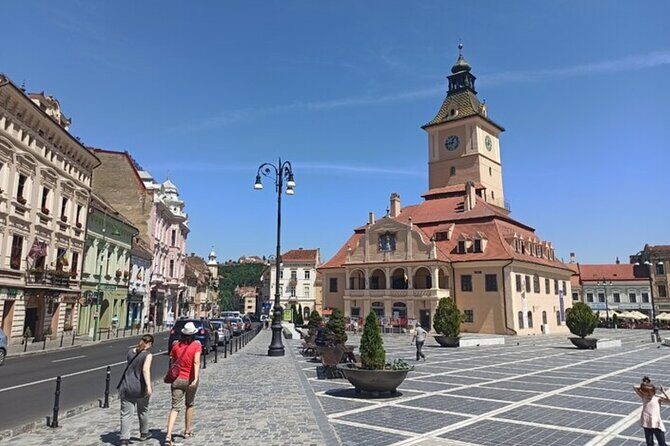 Dracula's Castle -Private Tour- with Brașov City and Peleș Castle - Tickets, stairs, and comfort: how to set yourself up for a smoother day