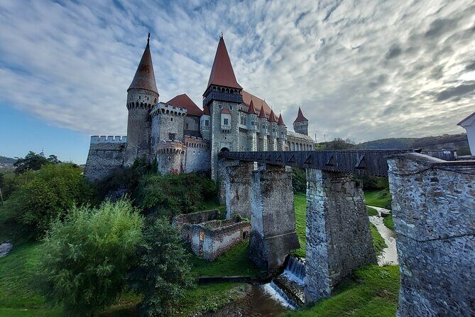 Exclusive Tour: Corvin Castle, Alba Iulia and traditional villages from Sibiu - Key things to love before you go