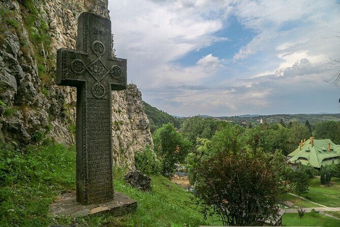 Experience the History of Bran Castle and Saxon Fortifications in Burzenland - Saxon Burzenland Context: Why These Churches Became Fortresses