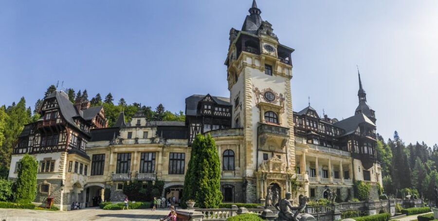 From Brașov: Romanian Castle Tour with Bran and Peles - Bran Castle on a steep cliff: what to expect beyond the legend