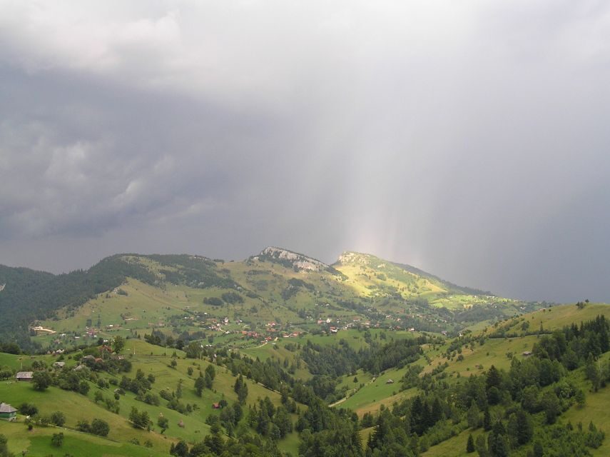 From Brasov: Romanian Mountain Villages Day Tour - Small group size and guide styles: what changes day to day