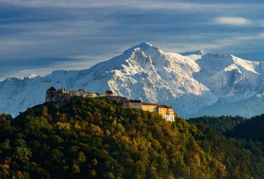 From Bucharest: Day Trip to Dracula and Peles Castle - Lunch, Q&A, and the guide’s Romania context