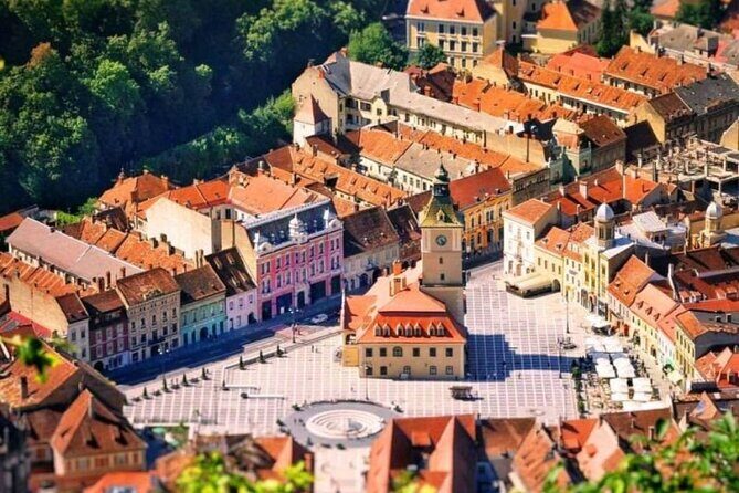 Full-Day Private Tour to Sinaia, Bran and Brasov from Bucharest - Bucharest photo stops: Herăstrău Park and the Triumph Arch