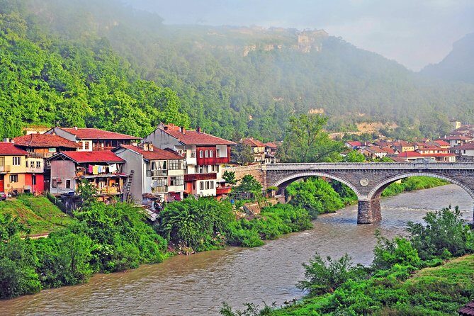 Full Day Trip to Bulgaria from Bucharest - Veliko Tarnovo and Tsarevets Fortress: the medieval highlight with real walking