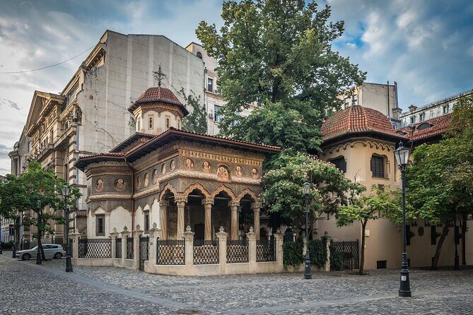 Guided Walking Tour of Historical Bucharest - Palace of Parliament viewpoints and the “why” behind the skyline