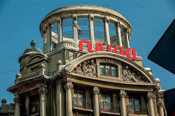 Life under Communism - Piața Revoluției: Where Communism Collapsed in 1989