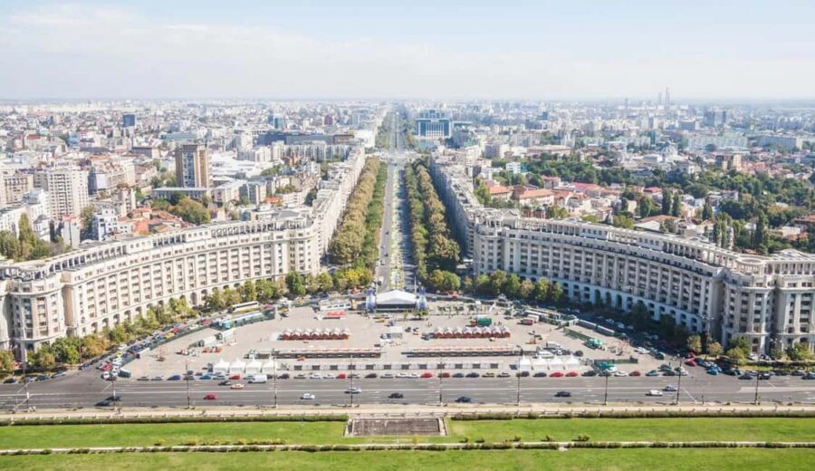 Palace of Parliament, Ceausescu House & Village Museum - Getting to the start point and staying on schedule