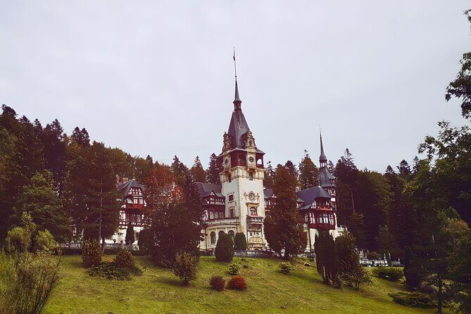 Peles Castle, Bran Castle & Rasnov Fort. Private Tour from Brasov - Bran Castle: Famous for Dracula, Actually Good for Layout and Legends