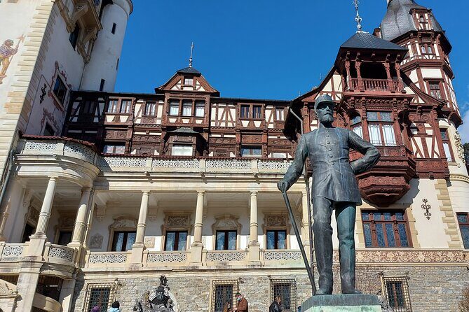 Peles Castle, Dracula Castle and Brasov old town - private tour from Bucharest - Black Church (Biserica Neagra): the Gothic landmark you’ll remember