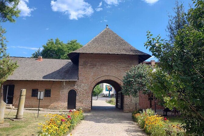 Princely Court of Târgoviște and Curtea de Argeș Monastery - Bucharest to Southern Romania: comfort matters on a 10-hour day