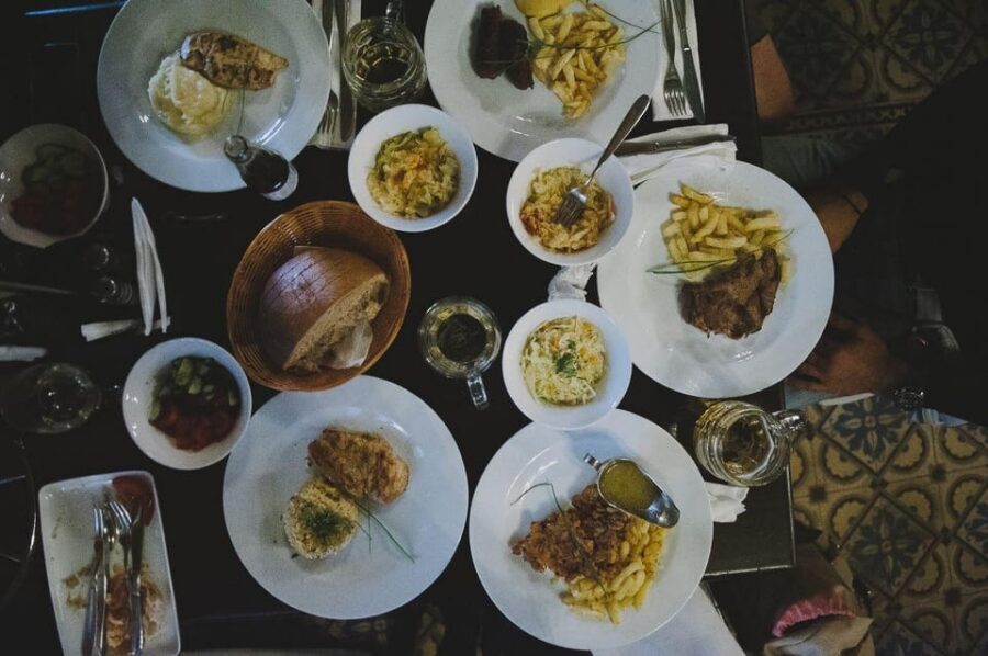 Private Bucharest: History & Food with Traditional Meal - Victory Street and inter-war Bucharest: the city changes its costume