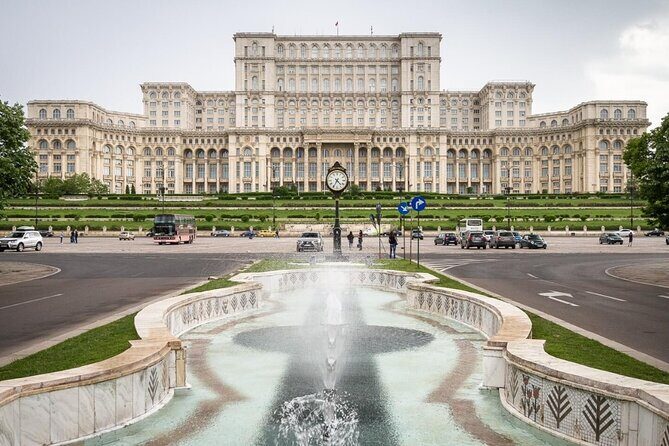 Private Guided Panoramic Tour in Bucharest by Car - Triumph Arch and House of the Free Press: history you can point to