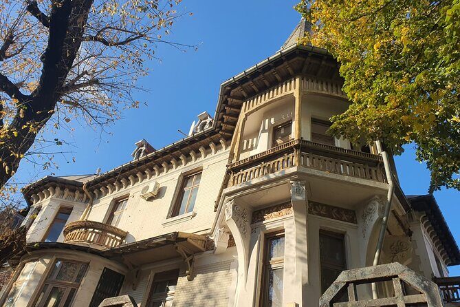 Private Tour - Food, Culture, History & Traditions - Architecture Highlights: Ateneul, the Royal Palace, and the “how Romania built its identity”