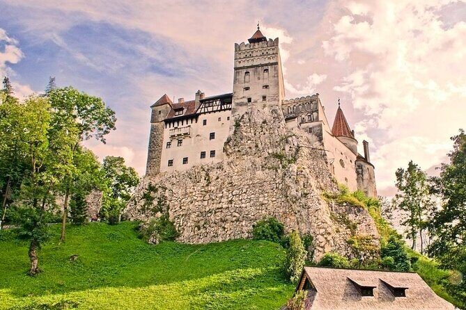 Private Tour to Dracula's Castle, Brașov City & Peleș Castle - Peleș Castle: your royal-splendor anchor stop