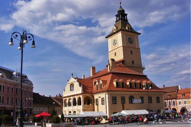 Private Tour: Transylvanian Castles and Brasov's Medieval Old Town - Brasov’s Old Town Time: Council Square and Medieval Saxon Streets